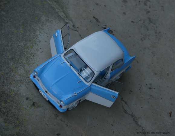 1:18 Trabant P50 blue / cremewhite mit Alufelgen und inkl OVP